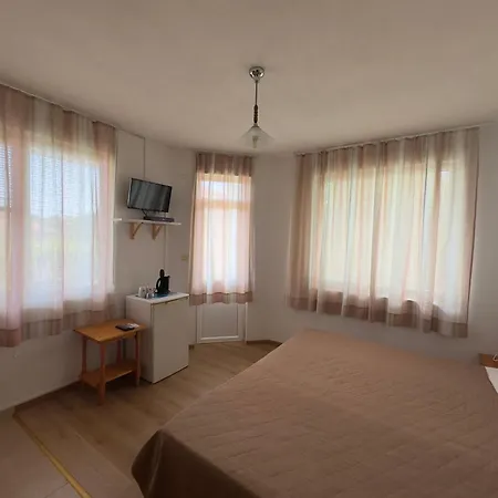 Къща за гости Maris 2*